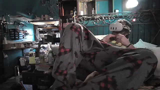 charactrzero online show from March 2026 12:22:02 PM