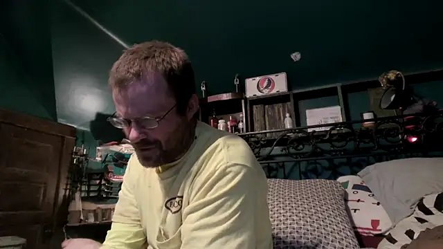 Snapshot of charactrzero chatting on November 2025 01:17:01 AM charactrzero online show from November 2025 01:17:01 AM