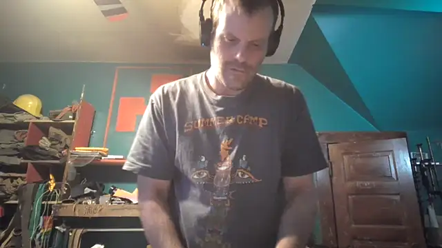 charactrzero online show from April 2026 07:45:01 AM