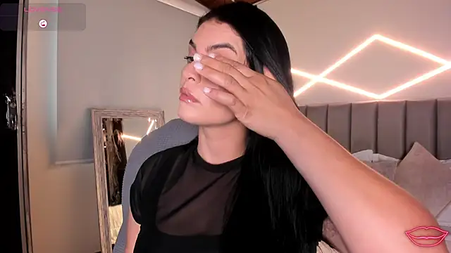 Veronicalanx1 online show from April 2026 11:44:02 AM