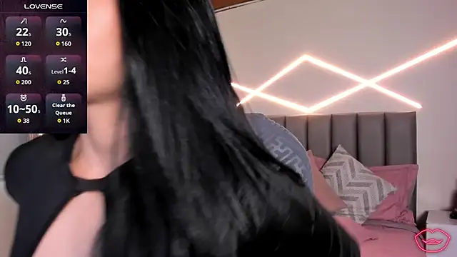 Veronicalanx1 online show from May 2026 11:39:02 AM
