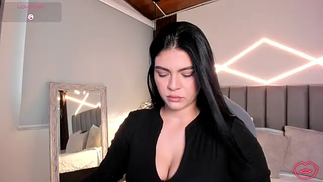 Veronicalanx1 online show from April 2026 11:39:01 AM