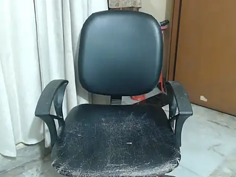 HOT CHILLY online show from November 2025 03:01:02 PM