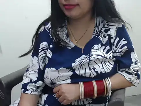 Snapshot of HOT_CHILLY chatting on May 2026 09:19:02 AM HOT CHILLY online show from May 2026 09:19:02 AM
