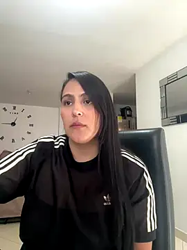 kendall 52 online show from September 2025 05:48:01 PM