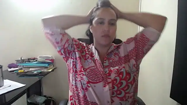 kendall 52 online show from September 2025 07:32:02 PM