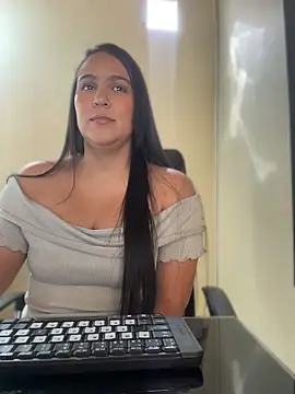 kendall 52 online show from April 2026 02:54:01 PM