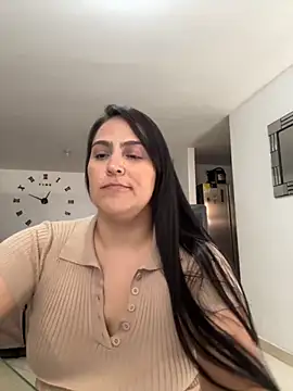 kendall 52 online show from September 2025 05:52:01 PM
