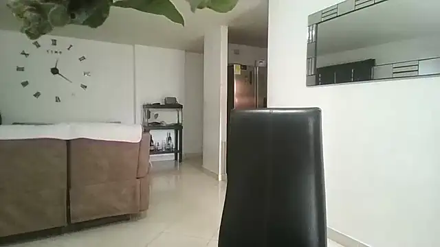 kendall 52 online show from September 2025 05:24:01 PM