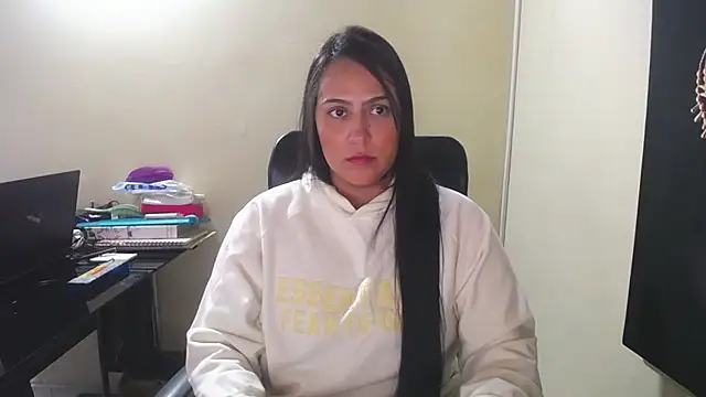 kendall 52 online show from October 2025 12:29:01 PM
