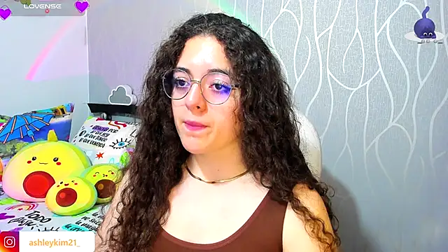 AshleyKim  online show from November 2025 11:31:01 PM