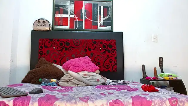 LexiStone  online show from April 2026 02:18:02 PM