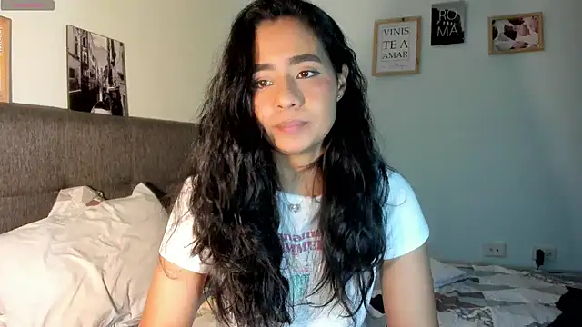 Snapshot of valeryvegas_2 chatting on October 2025 03:52:01 AM valeryvegas 2 online show from October 2025 03:52:01 AM