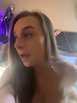 Snapshot of superrnovaaa777 chatting on February 2025 09:00:01 PM superrnovaaa777 online show from February 2025 09:00:01 PM