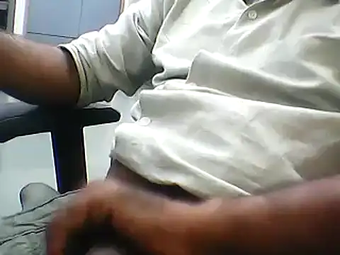 Snapshot of hotdikforu chatting on February 2025 12:06:02 PM hotdikforu online show from February 2025 12:06:02 PM