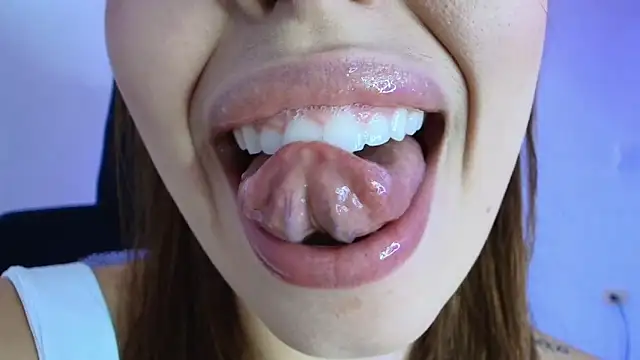 lisbet21x online show from February 2026 08:20:02 PM