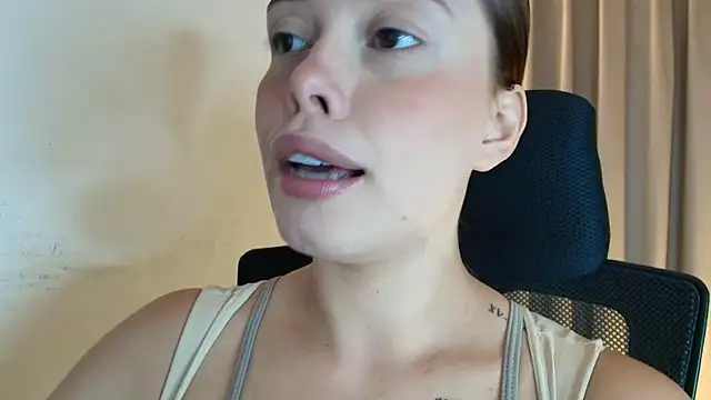 lisbet21x online show from May 2026 09:57:01 PM