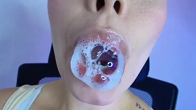 lisbet21x online show from February 2026 08:28:01 PM