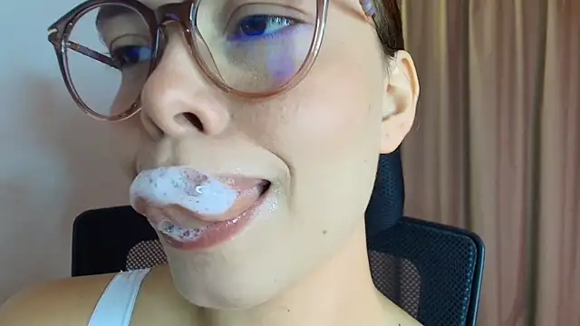 lisbet21x online show from March 2026 11:11:02 PM