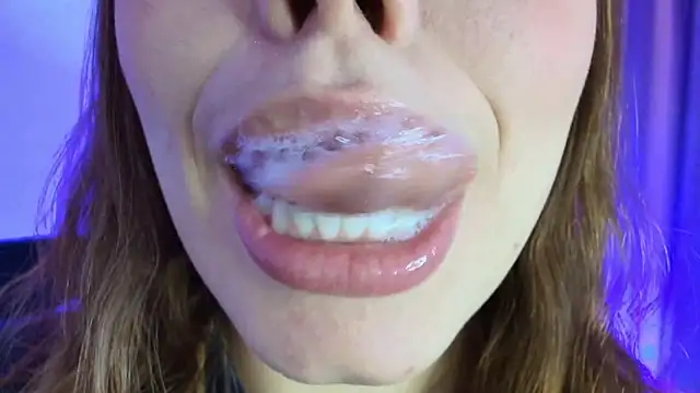 lisbet21x online show from May 2026 05:18:02 PM