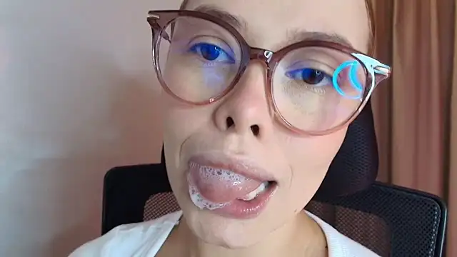 lisbet21x online show from March 2026 10:14:01 PM