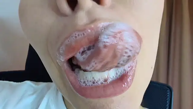 lisbet21x online show from April 2026 11:46:02 AM