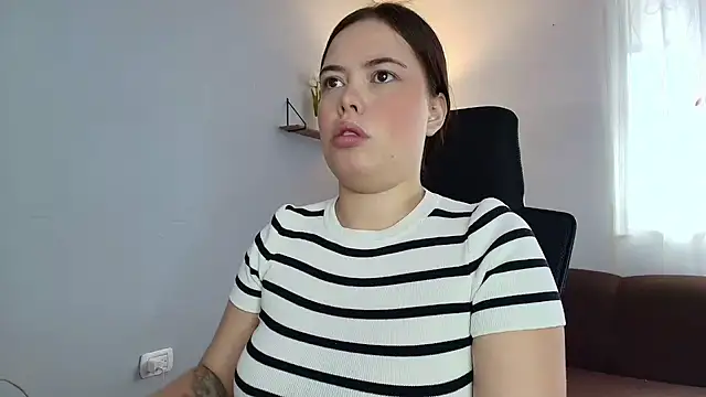 lisbet21x online show from February 2025 02:11:02 PM