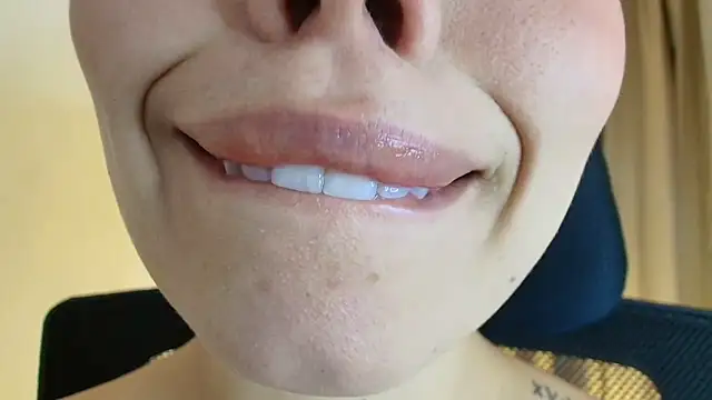 lisbet21x online show from May 2026 09:46:01 PM