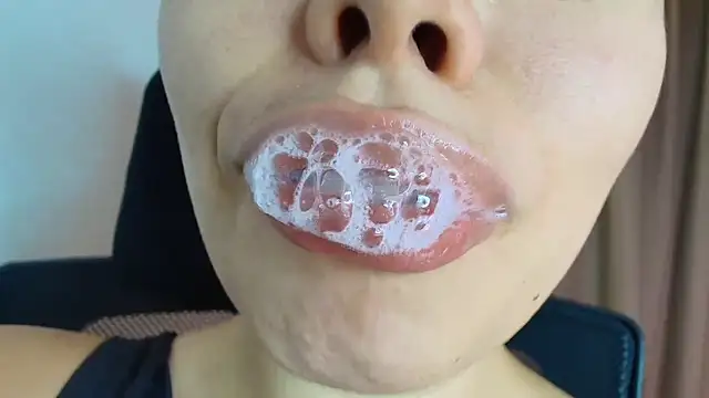 lisbet21x online show from March 2026 10:00:02 PM