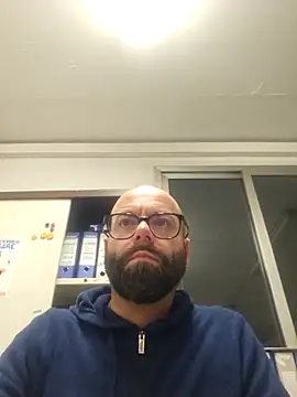 Snapshot of Dolceporco19 chatting on December 2025 04:12:02 PM Dolceporco19 online show from December 2025 04:12:02 PM