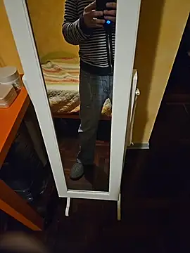 Snapshot of Dolceporco19 chatting on October 2025 05:12:01 PM Dolceporco19 online show from October 2025 05:12:01 PM