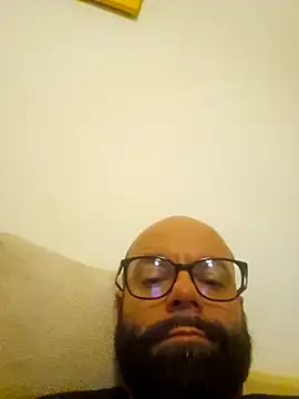 Snapshot of Dolceporco19 chatting on November 2025 10:10:02 PM Dolceporco19 online show from November 2025 10:10:02 PM