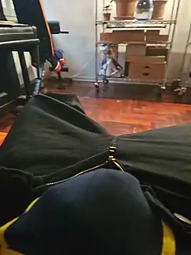 Snapshot of Dolceporco19 chatting on November 2025 02:29:02 PM Dolceporco19 online show from November 2025 02:29:02 PM