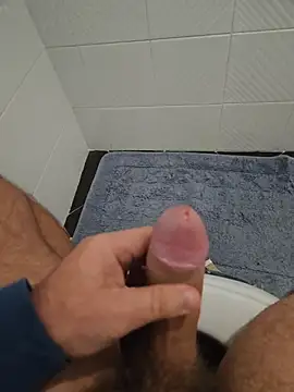 Snapshot of Dolceporco19 chatting on October 2025 05:14:02 PM Dolceporco19 online show from October 2025 05:14:02 PM