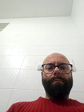 Snapshot of Dolceporco19 chatting on December 2025 05:06:02 PM Dolceporco19 online show from December 2025 05:06:02 PM