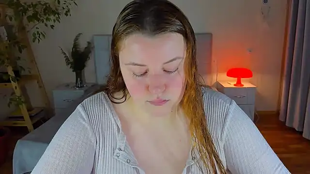 PolinaSalvatore online show from November 2025 04:00:01 PM