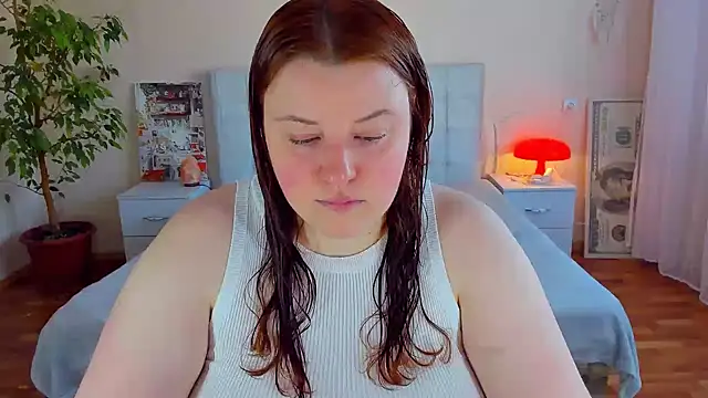 Snapshot of PolinaSalvatore chatting on May 2026 02:20:02 PM PolinaSalvatore online show from May 2026 02:20:02 PM