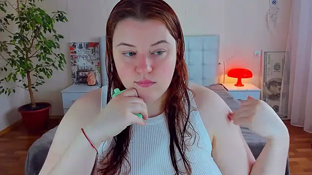 Snapshot of PolinaSalvatore chatting on June 2026 02:44:01 PM PolinaSalvatore online show from June 2026 02:44:01 PM