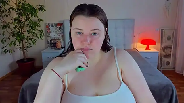 Snapshot of PolinaSalvatore chatting on June 2026 04:02:01 PM PolinaSalvatore online show from June 2026 04:02:01 PM