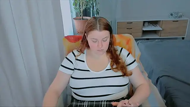 Snapshot of PolinaSalvatore chatting on October 2025 11:44:02 AM PolinaSalvatore online show from October 2025 11:44:02 AM