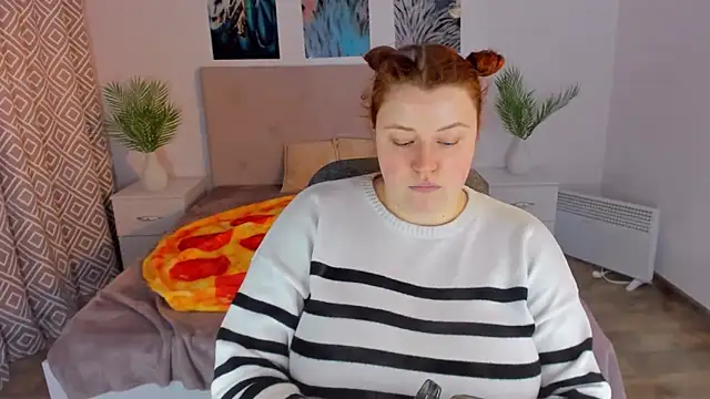 Snapshot of PolinaSalvatore chatting on January 2025 12:59:01 PM PolinaSalvatore online show from January 2025 12:59:01 PM
