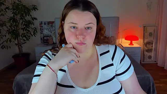 Snapshot of PolinaSalvatore chatting on July 2026 05:45:01 PM PolinaSalvatore online show from July 2026 05:45:01 PM
