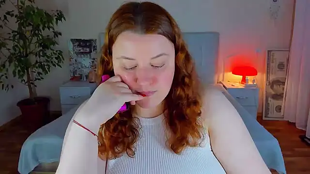 Snapshot of PolinaSalvatore chatting on May 2026 04:04:02 PM PolinaSalvatore online show from May 2026 04:04:02 PM