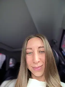 EvaCatt online show from April 2026 03:35:01 AM