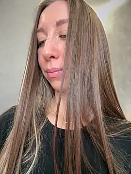 EvaCatt online show from March 2026 03:32:01 AM