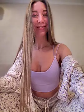 EvaCatt online show from November 2025 02:48:01 AM