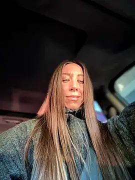 EvaCatt online show from November 2025 02:26:02 AM