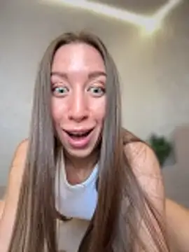 EvaCatt online show from March 2026 03:05:01 AM