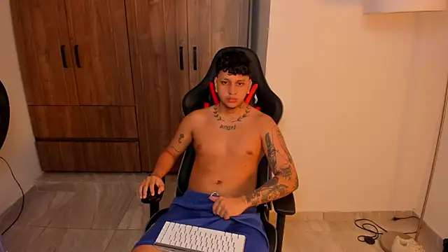 Jake simons online show from September 2025 01:56:02 AM