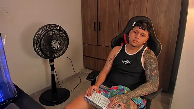 Jake simons online show from April 2026 09:33:01 AM